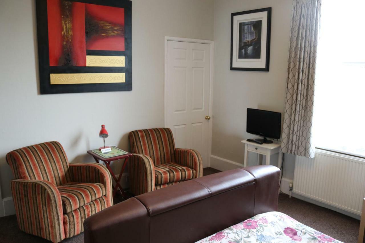 Bed and Breakfast Telford House à Milton Keynes Extérieur photo
